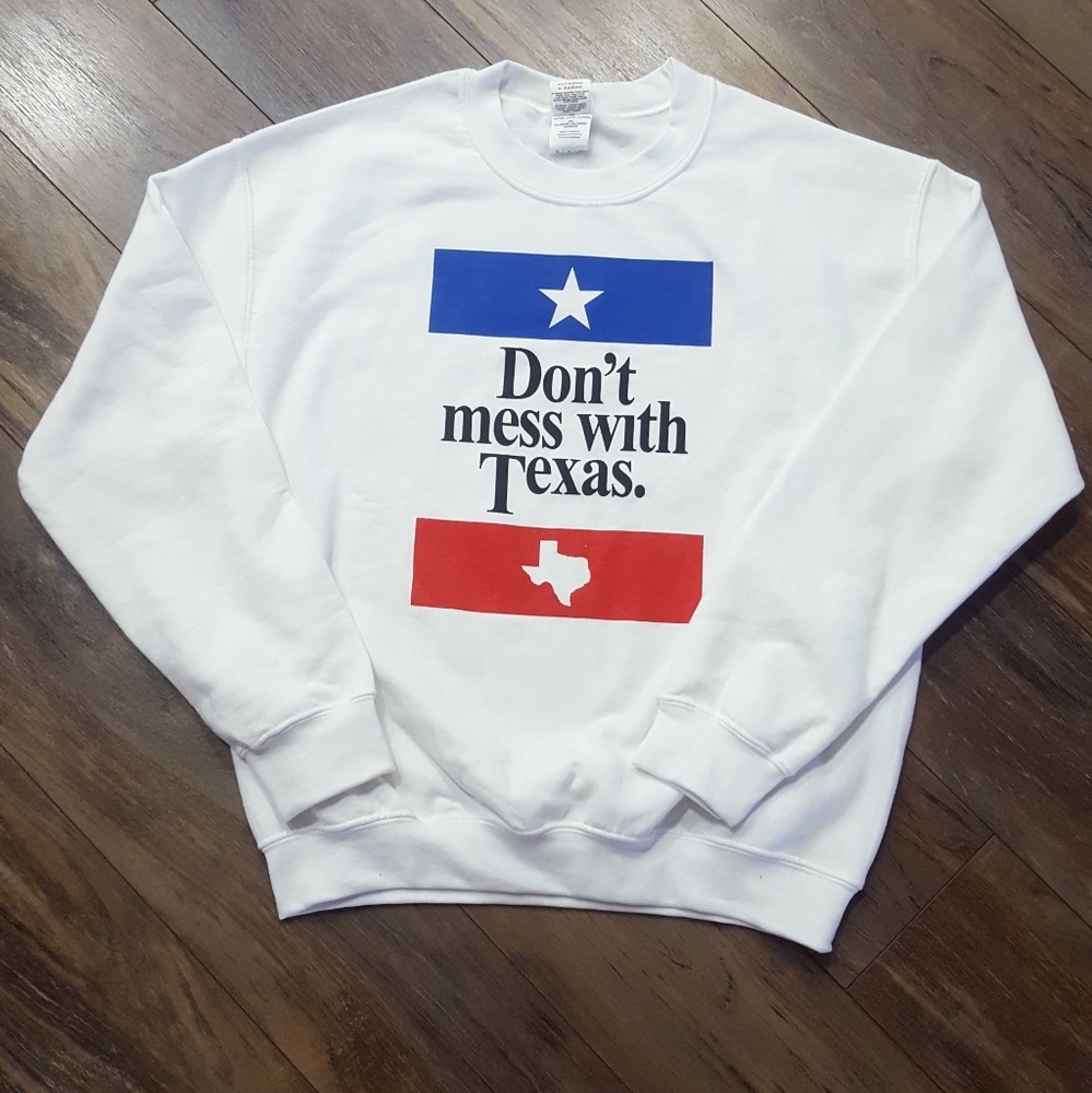 Texas Sweater Size M Brand New